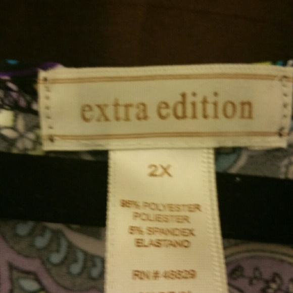 Patterned coverup - Picture 3 of 3